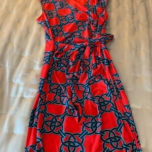 Faux wrap dress size 12   Sleeves, knee length. Laundry by Shelli Segal.